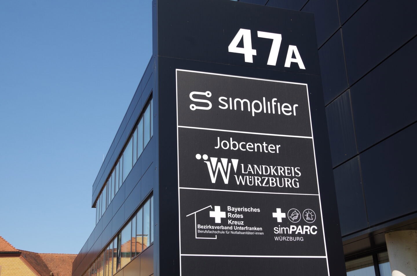 Landkreis Würzburg: Jobcenter muss Leistungen einschränken
