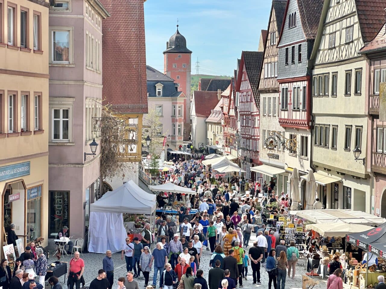 ochsenfurt-herbstmarkt-denkmal-2025