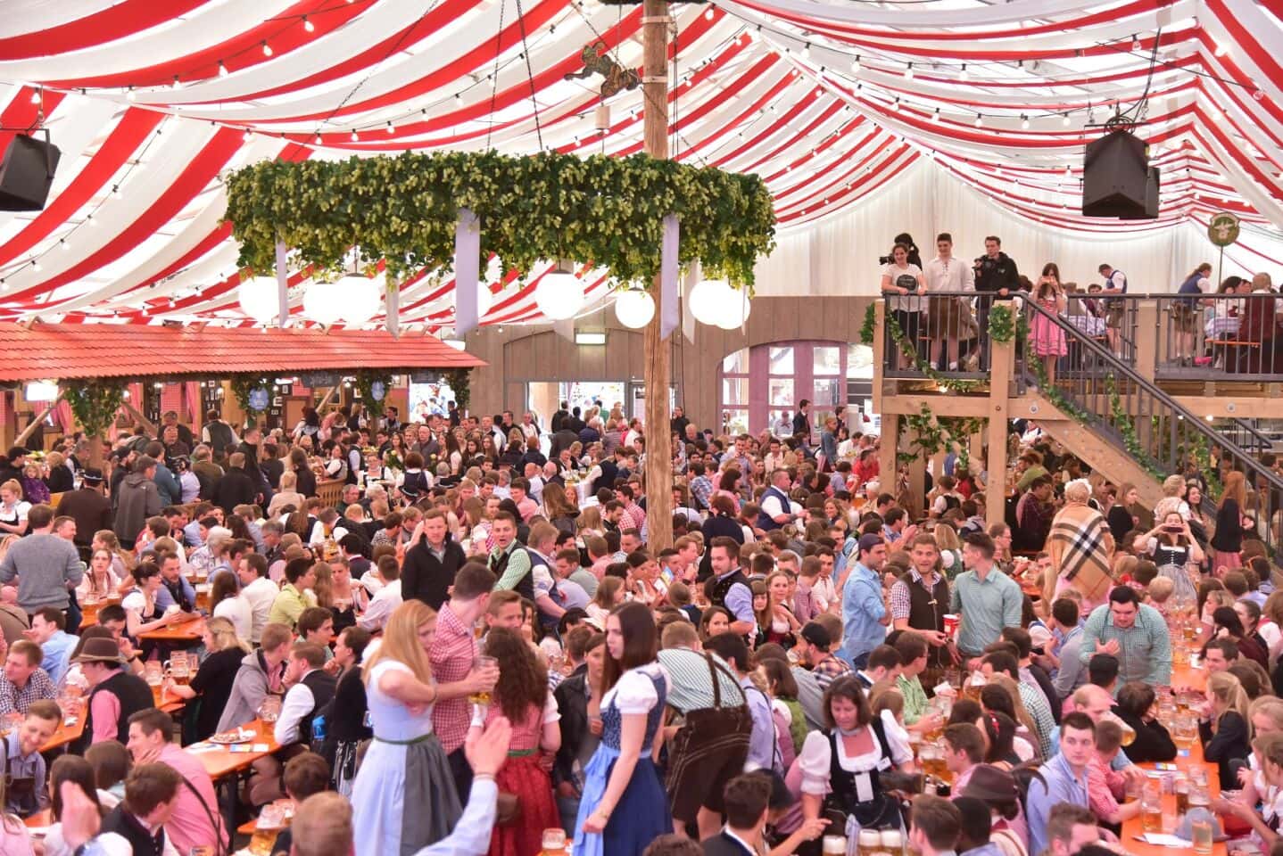 Würzburger Frühjahrsvolksfest: Festbier und halbe Hähnle zu gewinnen!