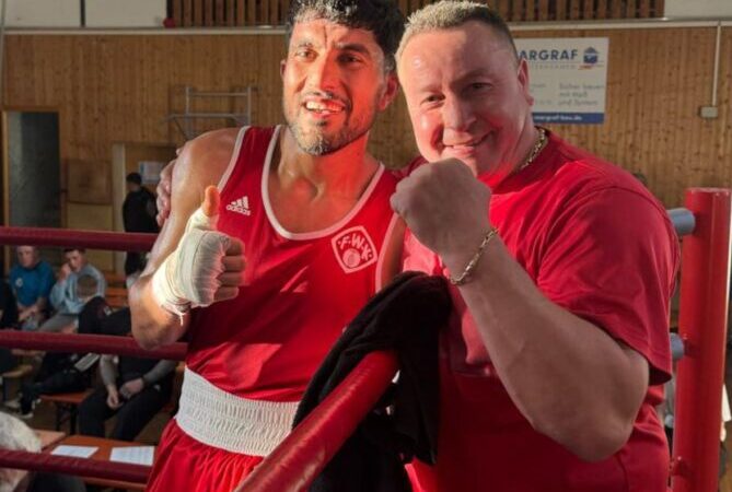 Frühjahrsvolksfest-Boxen