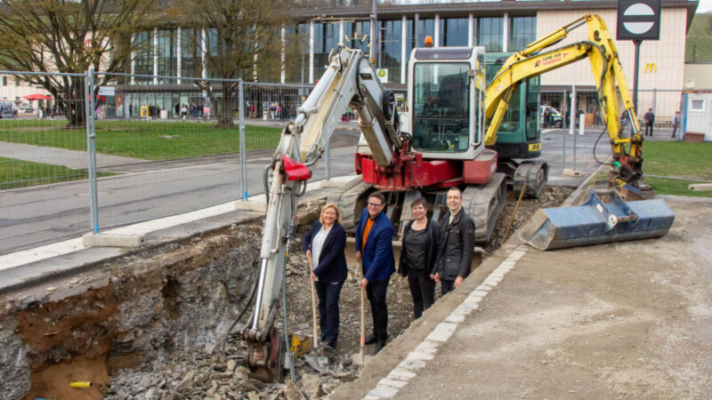 würzburg-bahnhofsplatz-bäume
