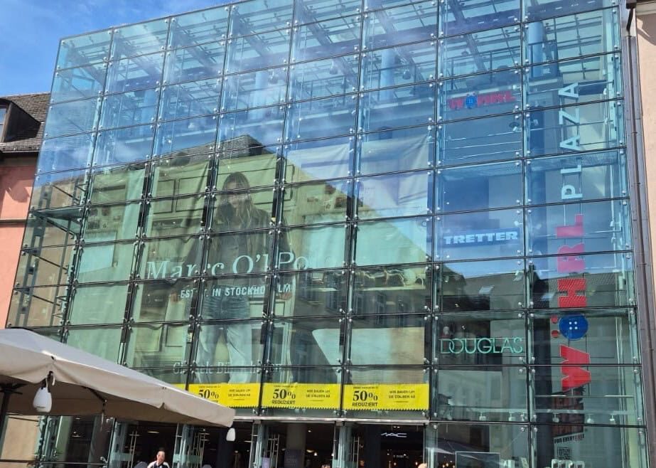 Vom Kaufhaus zur Erlebniswelt: WÖHRL setzt auf Beratung, Stil und Atmosphäre