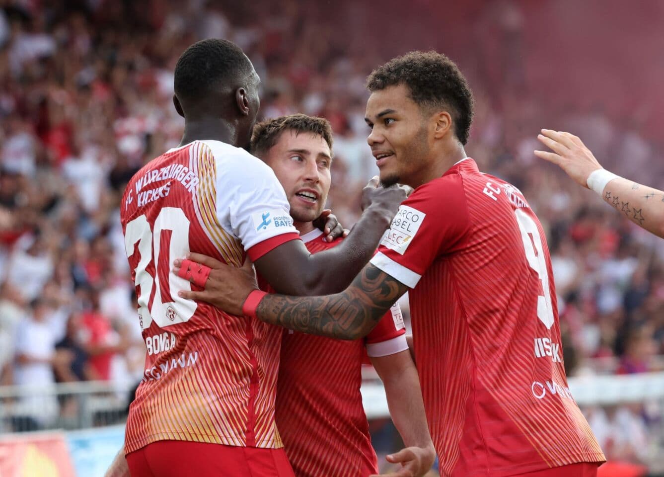 Würzburger Kickers steigen auf: Trainer gibt den „Party-Befehl“
