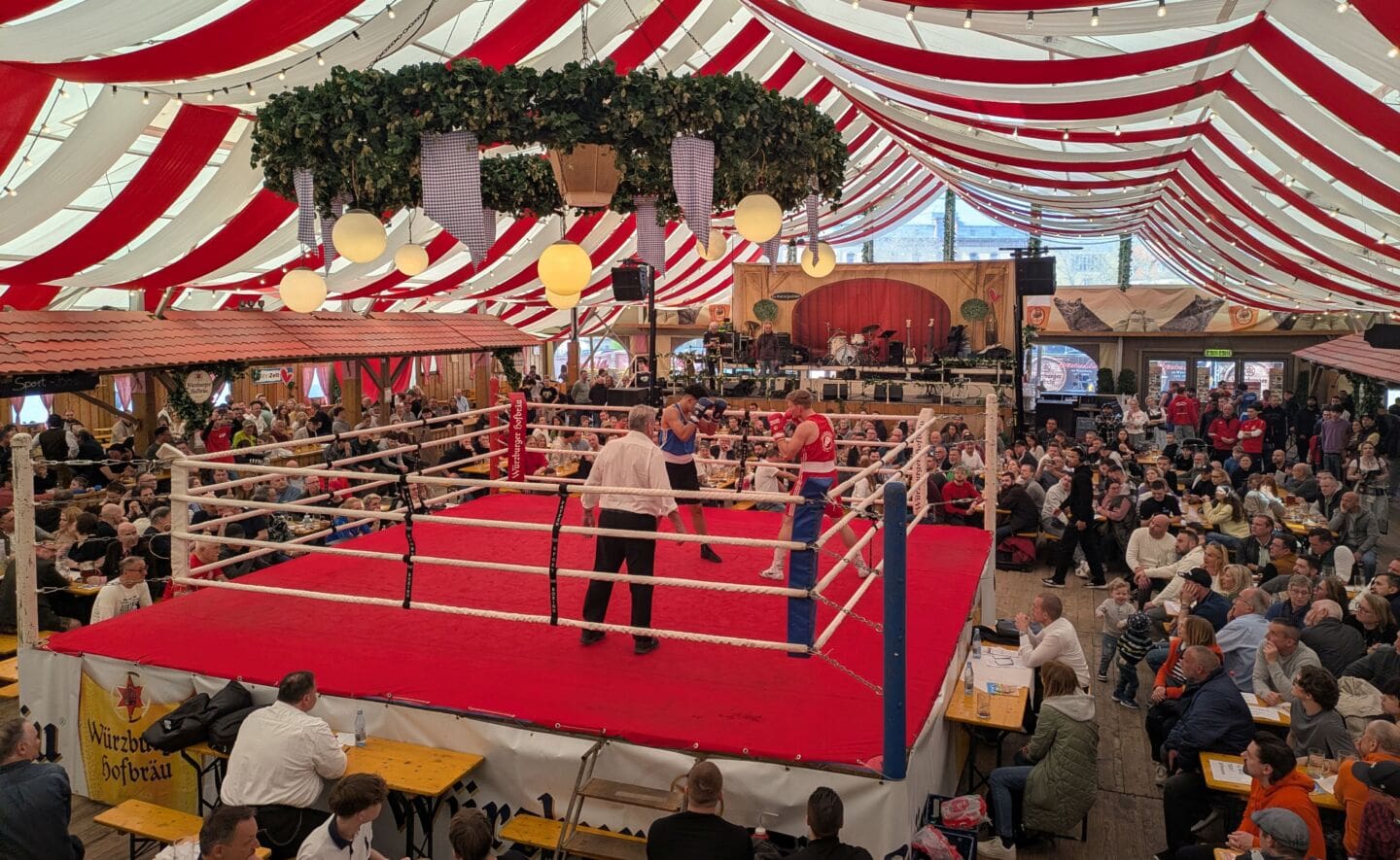 Kiliani-Boxen: Ring frei im Festzelt!