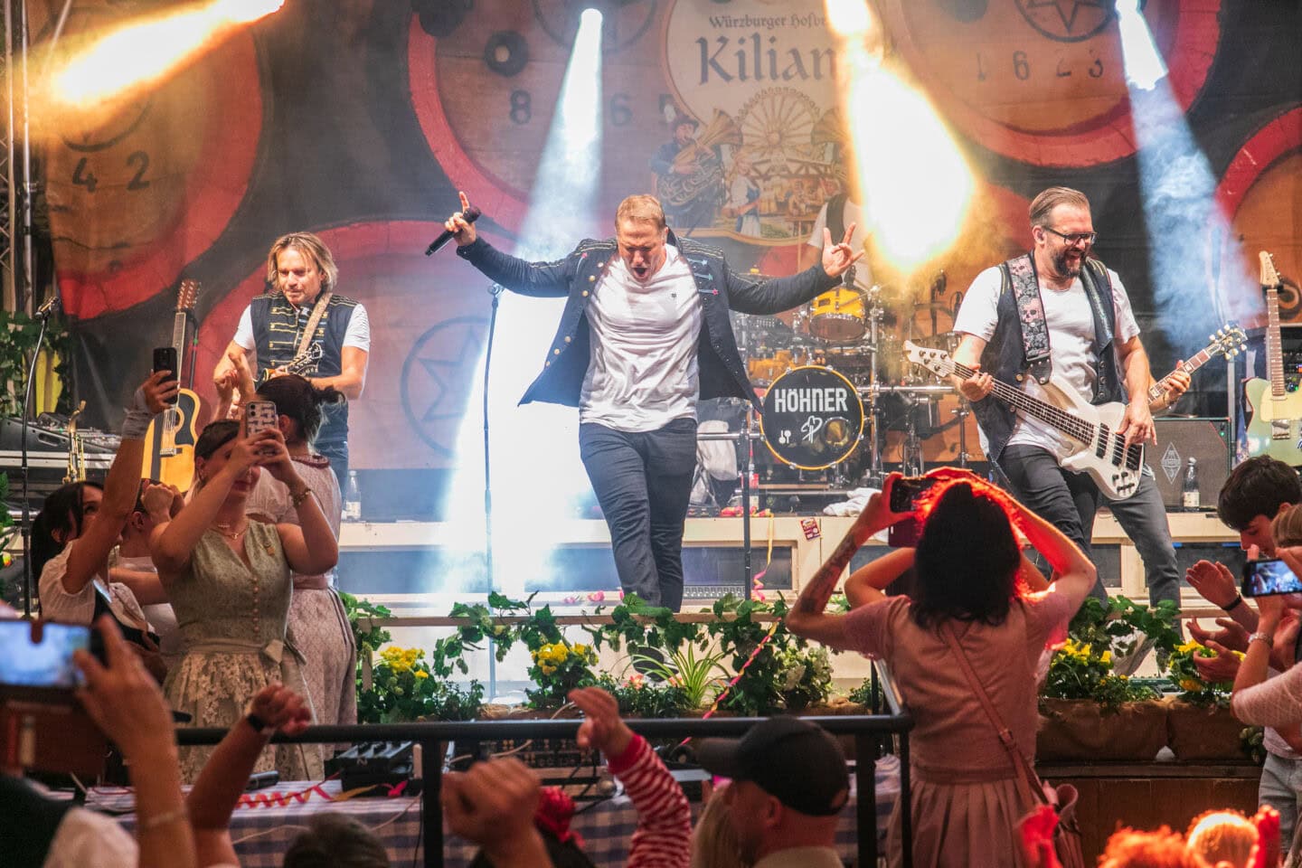 Party-Power pur: Die Höhner live im Kiliani-Festzelt!