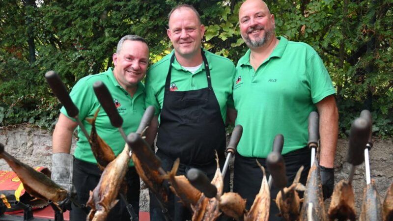 Hätzfelder-Mühlenfest-Steckerlfisch